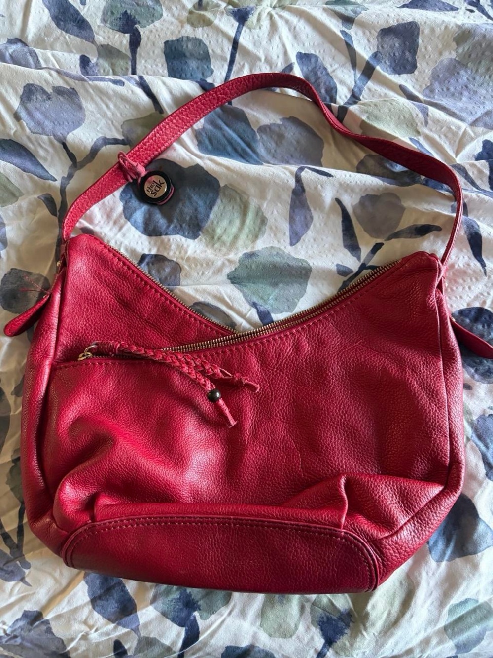 LeSac Classic Red Leather Shoulder Bag with Braided Zip Pull